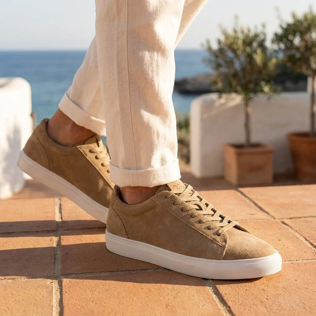 Sneakers casual da uomo in pelle scamosciata grigio pietra con lacci