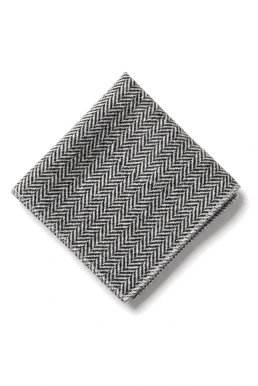 Set di cravatta e fazzoletto da uomo in tweed grigio classico British Heritage in lana a spina di pesce