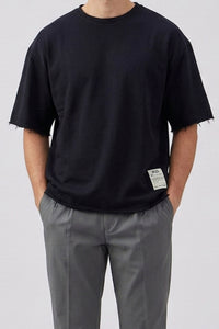 T-shirt da uomo blu scuro, vestibilità comoda, con orlo a vivo, in misto cotone e girocollo.