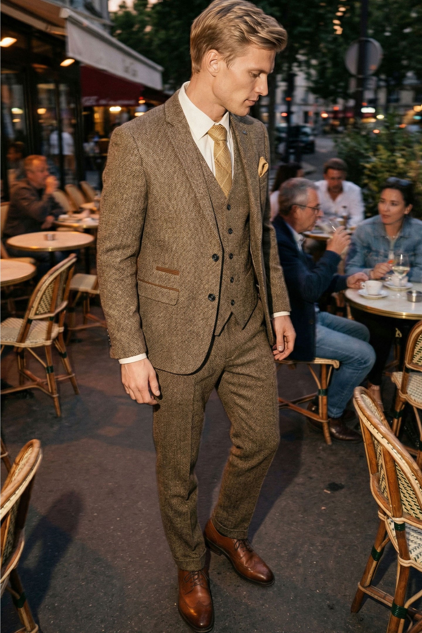 Abito da uomo in tweed a quadri, 3 pezzi - Marrone