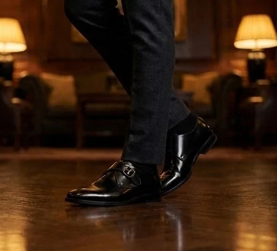 Romero - Scarpe da uomo nere con fibbia singola e finitura lucida