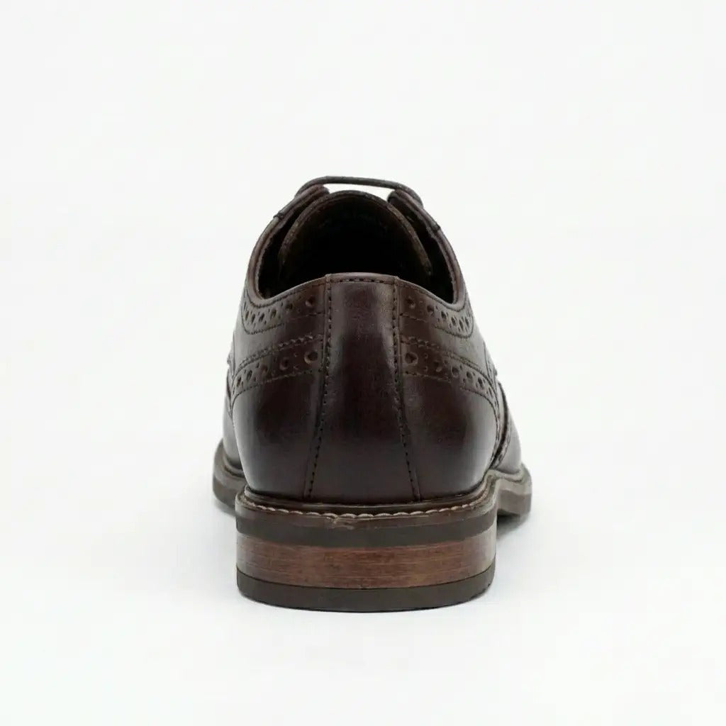 Stokes - Scarpe stringate brogue da uomo in pelle marrone con punta a coda di rondine