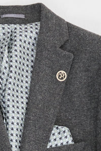 Abito da uomo in lana grigia